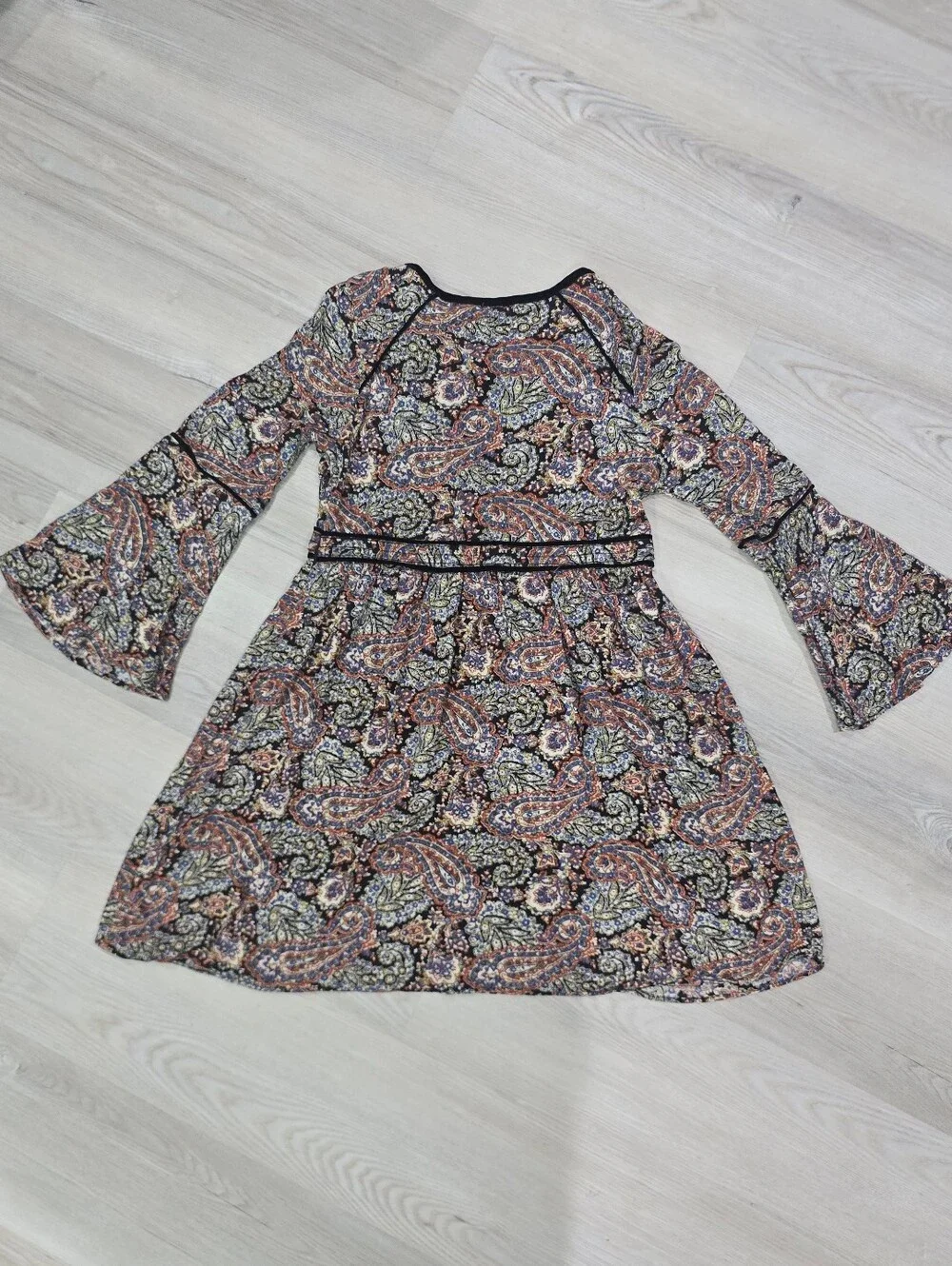 American Eagle Boho Paisley Velvet-Trim Mini Dress Bell Sleeves Size M